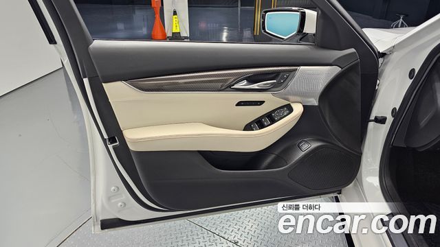 Cadillac CT5 2.0 Sport 2023 — фото 24