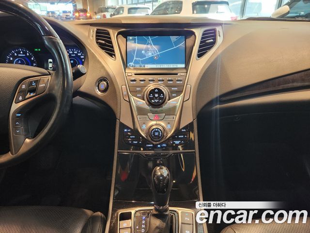 Hyundai Grandeur (HG) HG300 Noble 2012 — фото 10