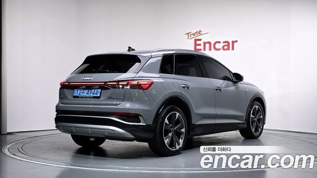 Audi Q4 e-tron (F4) 40 Premium 2023 — фото 2