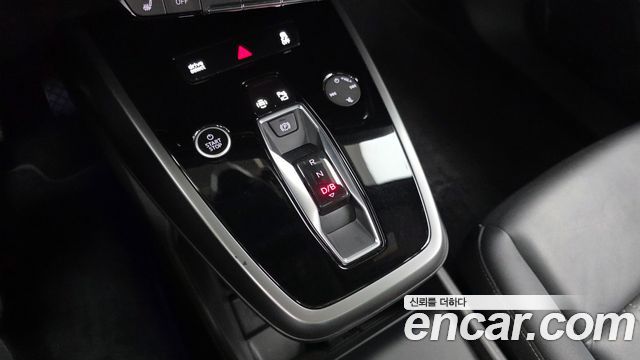 Audi Q4 e-tron (F4) 40 Premium 2023 — фото 9