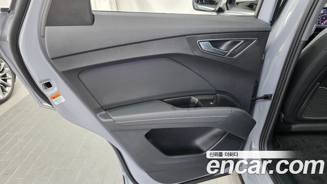 Audi Q4 e-tron (F4) 40 Premium 2023 — фото 25