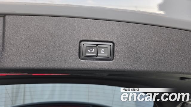 Audi Q4 e-tron (F4) 40 Premium 2023 — фото 29