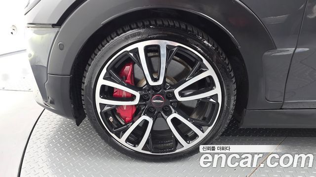 MINI Cooper S Clubman JCW T51 Edition 2020 — фото 21
