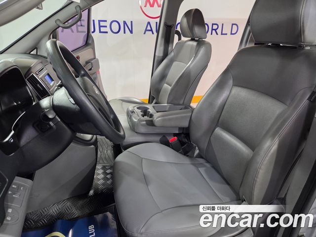 Hyundai Grand Starex 12-Seater Wagon Smart 2016 — фото 19
