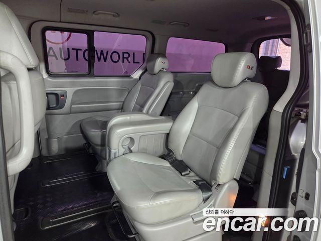 Hyundai Grand Starex 12-Seater Wagon Smart 2016 — фото 20