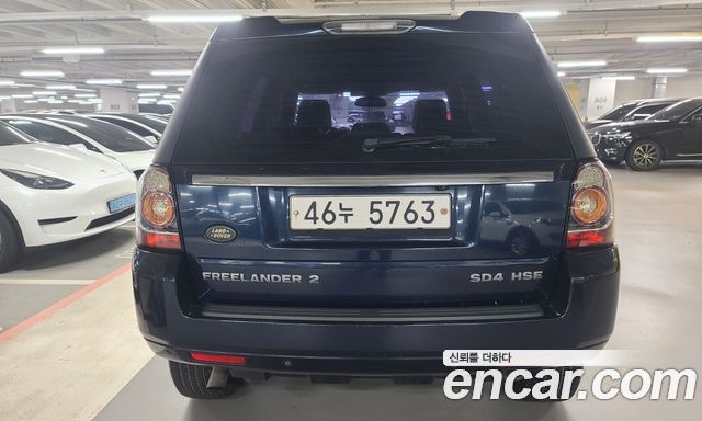 Land Rover Freelander 2 2.2 SD4 HSE 2013 — фото 3