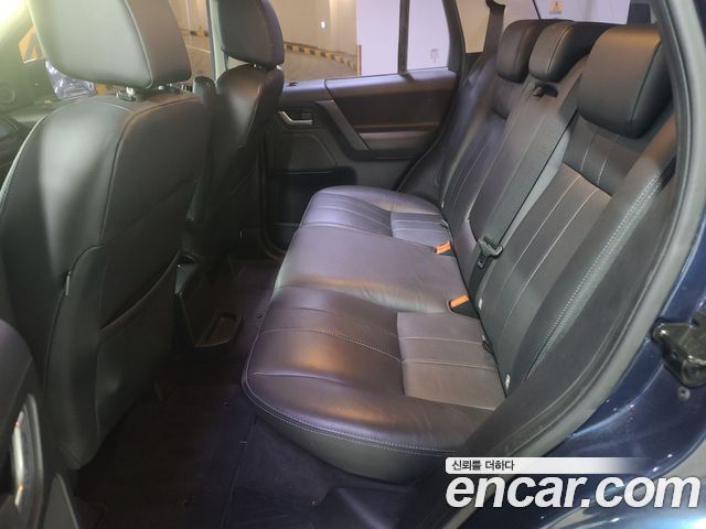 Land Rover Freelander 2 2.2 SD4 HSE 2013 — фото 6
