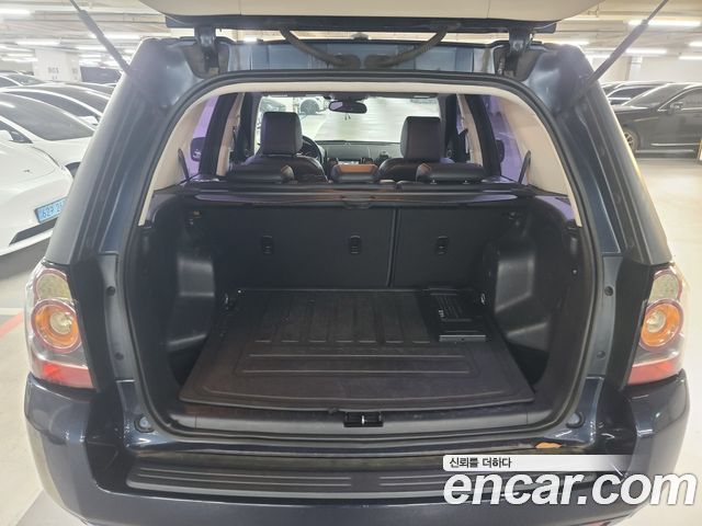 Land Rover Freelander 2 2.2 SD4 HSE 2013 — фото 7