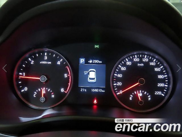 Kia Stonic Diesel 1.6 Prestige 2019 — фото 9
