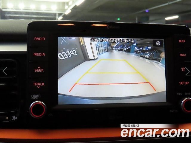 Kia Stonic Diesel 1.6 Prestige 2019 — фото 18