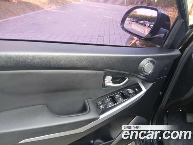KG Mobility (SsangYong) Korando C 2.0 CVT 2WD Deluxe 2014 — фото 16