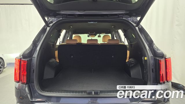 Kia Sorento (IV) Diesel 2.2 2WD Noblesse 2023 — фото 17
