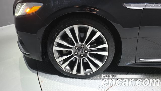Lincoln Continental (X) 3.0 AWD 2019 — фото 5