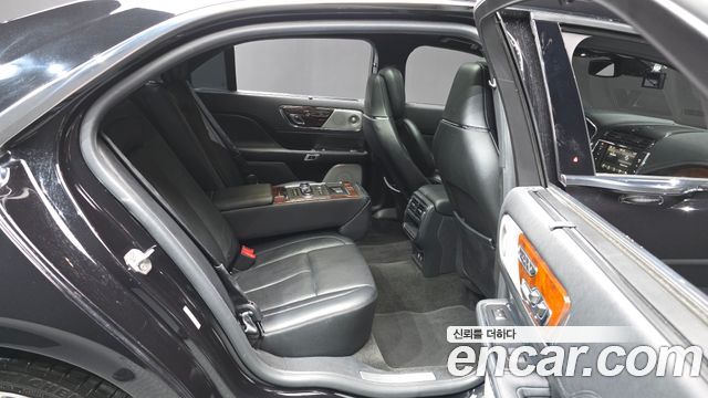 Lincoln Continental (X) 3.0 AWD 2019 — фото 12