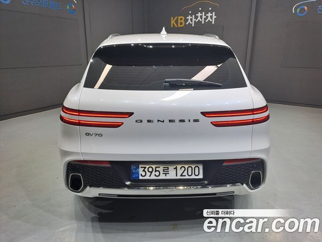 Genesis GV70 2.5T Gasoline 2WD 2023 — фото 4