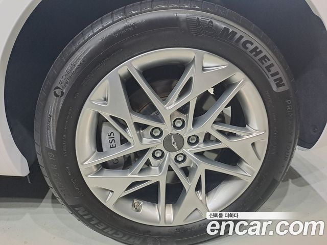 Genesis GV70 2.5T Gasoline 2WD 2023 — фото 7
