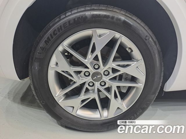 Genesis GV70 2.5T Gasoline 2WD 2023 — фото 8