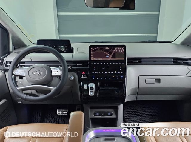 Hyundai Staria L3.5 Lounge 7-Seater Inspiration 2023 — фото 7