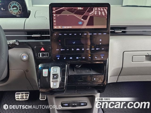 Hyundai Staria L3.5 Lounge 7-Seater Inspiration 2023 — фото 18