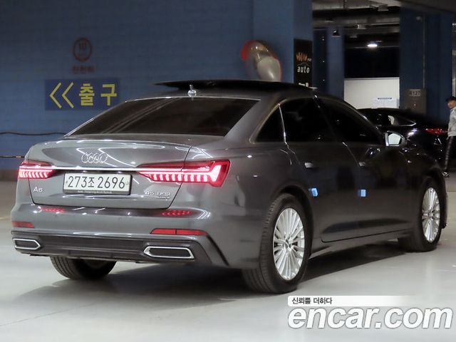 Audi A6 (C8) 45 TFSI Quattro Premium 2020 — фото 2