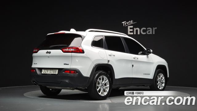 Jeep Cherokee (KL) 2.4 Longitude AWD 2016 — фото 2