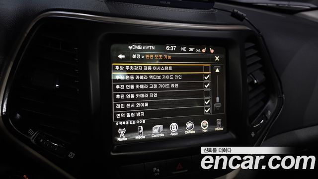 Jeep Cherokee (KL) 2.4 Longitude AWD 2016 — фото 17