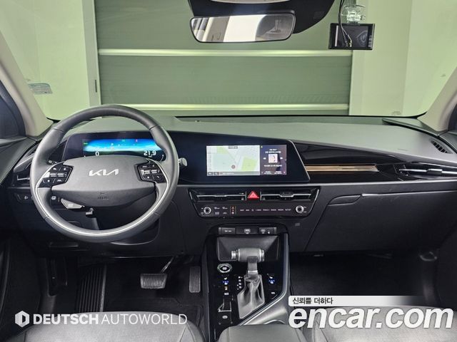 Kia Niro Prestige 2022 — фото 6