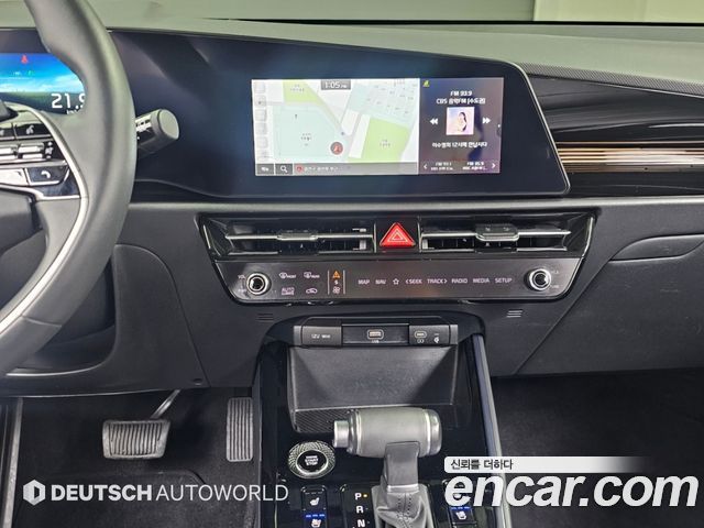 Kia Niro Prestige 2022 — фото 10