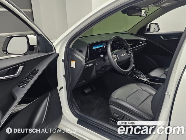 Kia Niro Prestige 2022 — фото 19