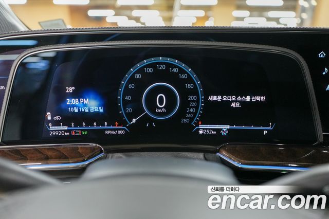 Cadillac Escalade (V) 6.2 ESV ESV Sports Platinum 2023 — фото 8