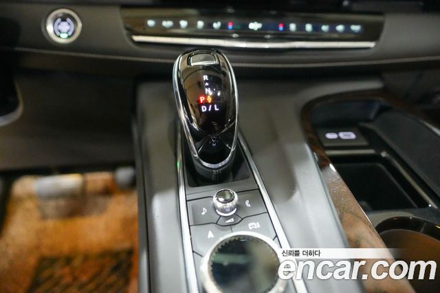 Cadillac Escalade (V) 6.2 ESV ESV Sports Platinum 2023 — фото 15