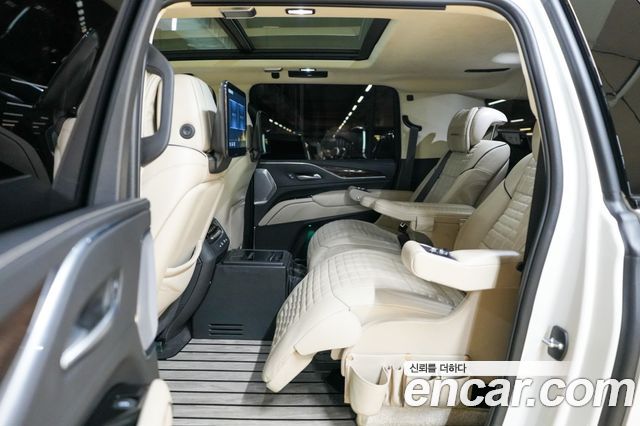 Cadillac Escalade (V) 6.2 ESV ESV Sports Platinum 2023 — фото 22