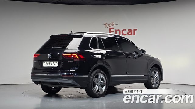 Volkswagen Tiguan (II) 2.0 TDI 4Motion Prestige 2018 — фото 2