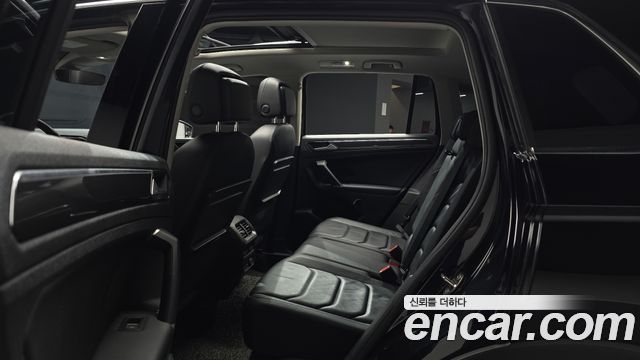 Volkswagen Tiguan (II) 2.0 TDI 4Motion Prestige 2018 — фото 11