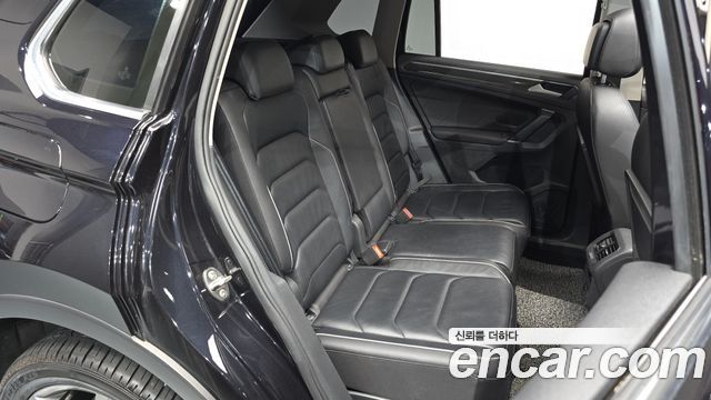 Volkswagen Tiguan (II) 2.0 TDI 4Motion Prestige 2018 — фото 12