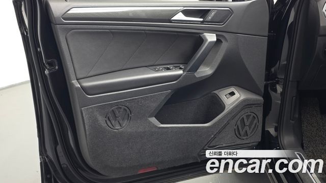 Volkswagen Tiguan (II) 2.0 TDI 4Motion Prestige 2018 — фото 25