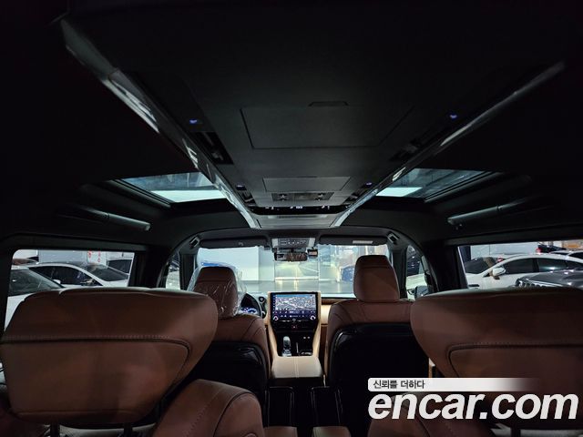Toyota Alphard (IV) 2.5 HEV Executive AWD 2025 — фото 10