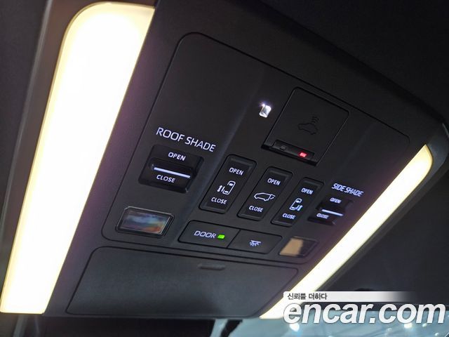Toyota Alphard (IV) 2.5 HEV Executive AWD 2025 — фото 20
