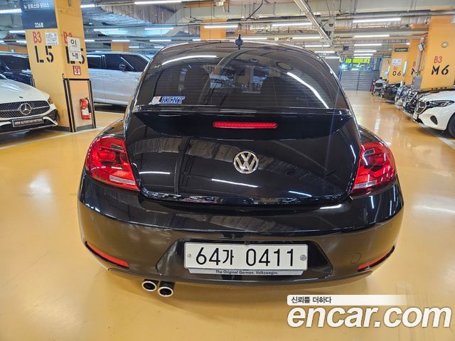 Volkswagen Beetle 2.0 TDI Premium 3rd 2015 — фото 4