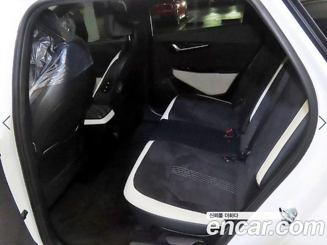 Kia EV6 Long Range 4WD GT Line 2023 — фото 8