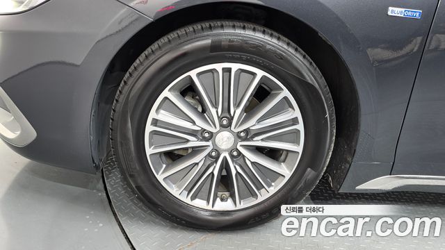 Hyundai Grandeur Hybrid (IG) Exclusive 2019 — фото 5