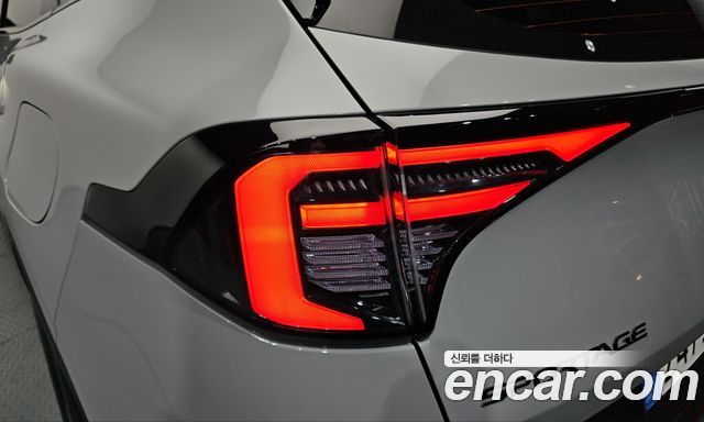 Kia Sportage (V) Gasoline 1.6 Turbo 2WD Signature X Line 2025 — фото 23