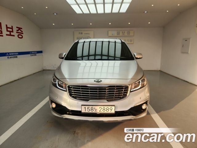 Kia Carnival 9-seater Noblesse 2016 — фото 2