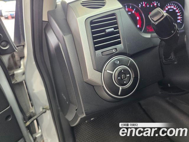 KG Mobility (SsangYong) Korando Sport CX5 2WD PASSION 2012 — фото 17