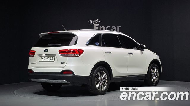 Kia Sorento Diesel 2.2 4WD Noblesse Special 2017 — фото 2