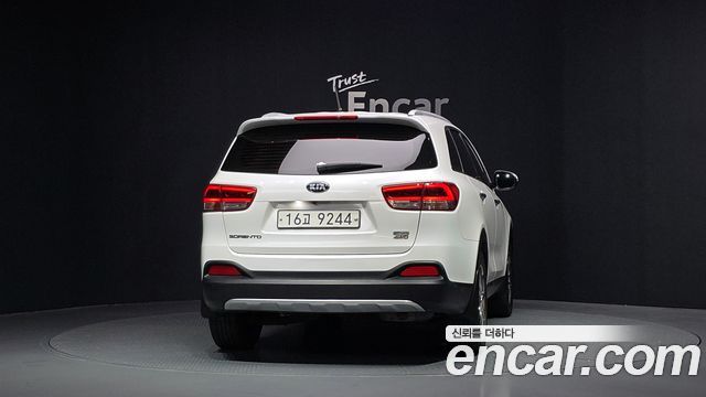 Kia Sorento Diesel 2.2 4WD Noblesse Special 2017 — фото 4