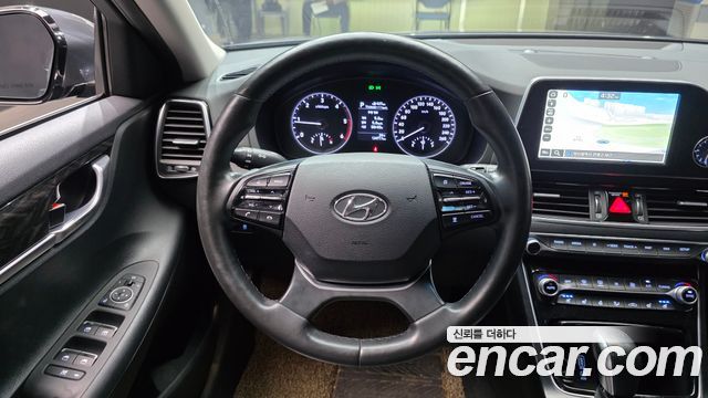 Hyundai Grandeur (IG) 2.2 Diesel Premium 2018 — фото 13