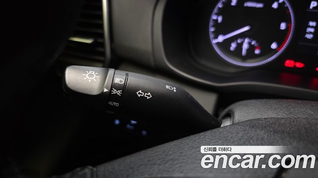 Hyundai Grandeur (IG) 2.2 Diesel Premium 2018 — фото 20