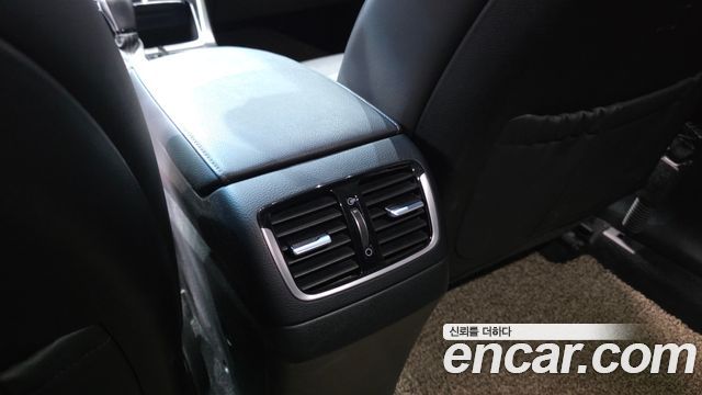 Hyundai Grandeur (IG) 2.2 Diesel Premium 2018 — фото 29