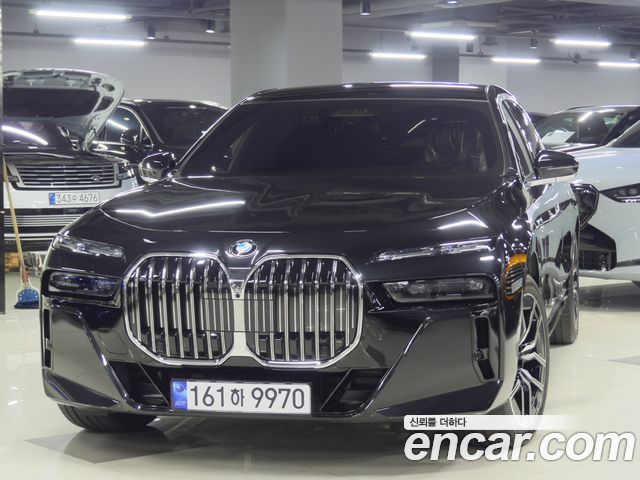 BMW 7 Series (G70) 740d xDrive M Sport